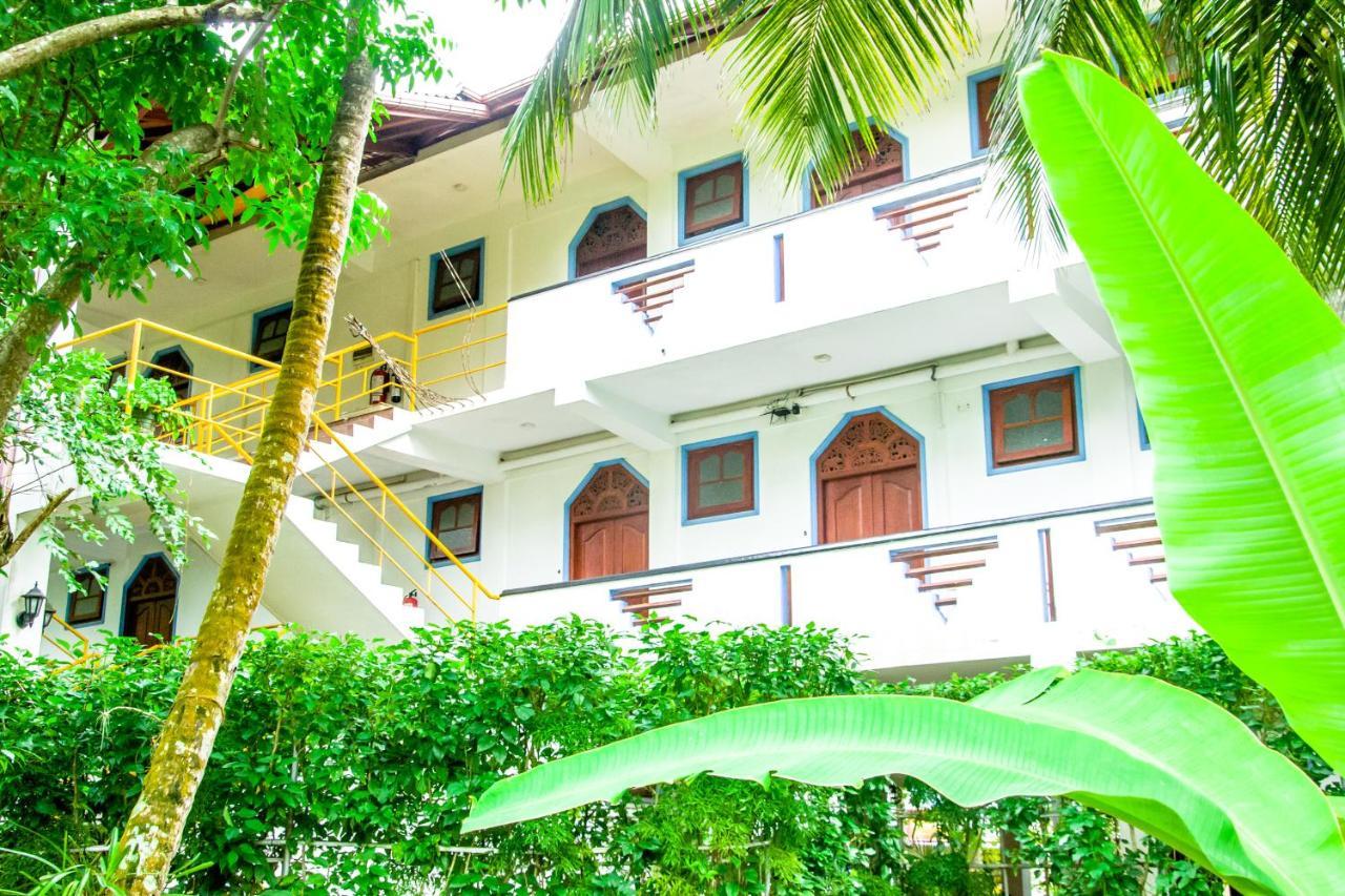 No Name Rest Hotel Unawatuna Bagian luar foto