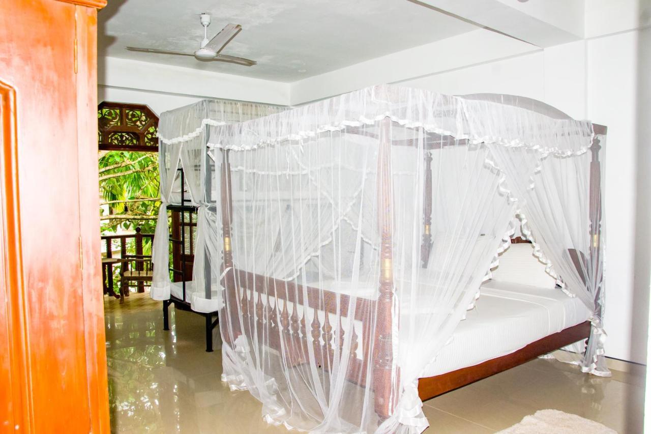 No Name Rest Hotel Unawatuna Bagian luar foto