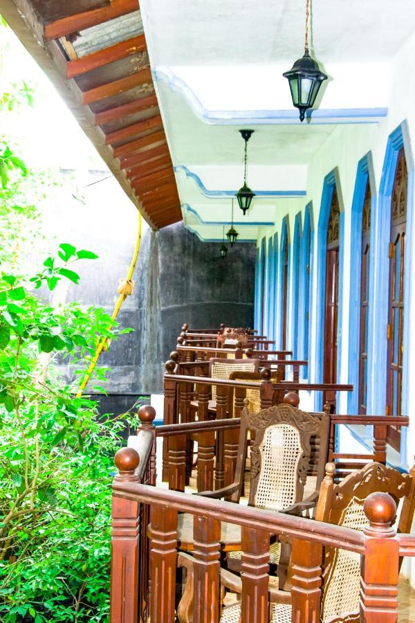 No Name Rest Hotel Unawatuna Bagian luar foto