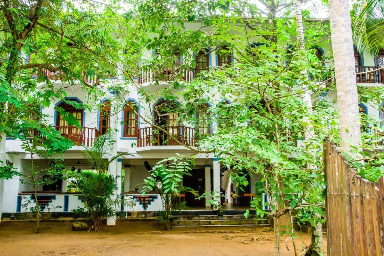 No Name Rest Hotel Unawatuna Bagian luar foto