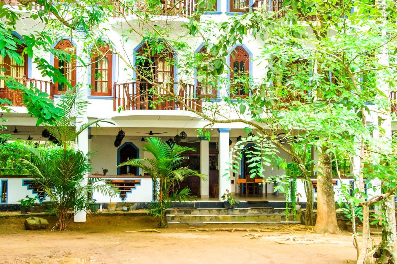 No Name Rest Hotel Unawatuna Bagian luar foto