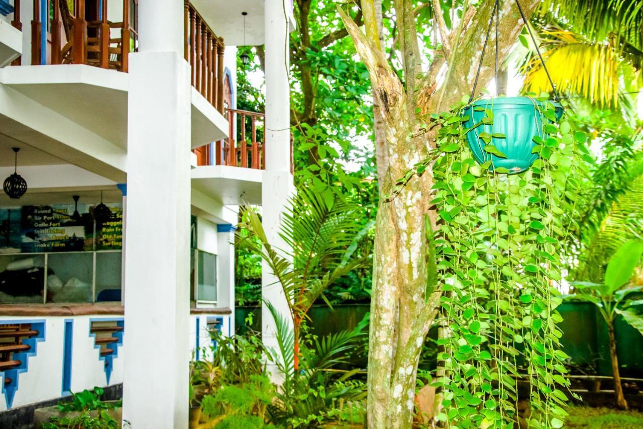 No Name Rest Hotel Unawatuna Bagian luar foto