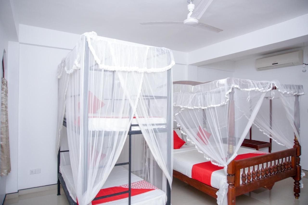 No Name Rest Hotel Unawatuna Bagian luar foto