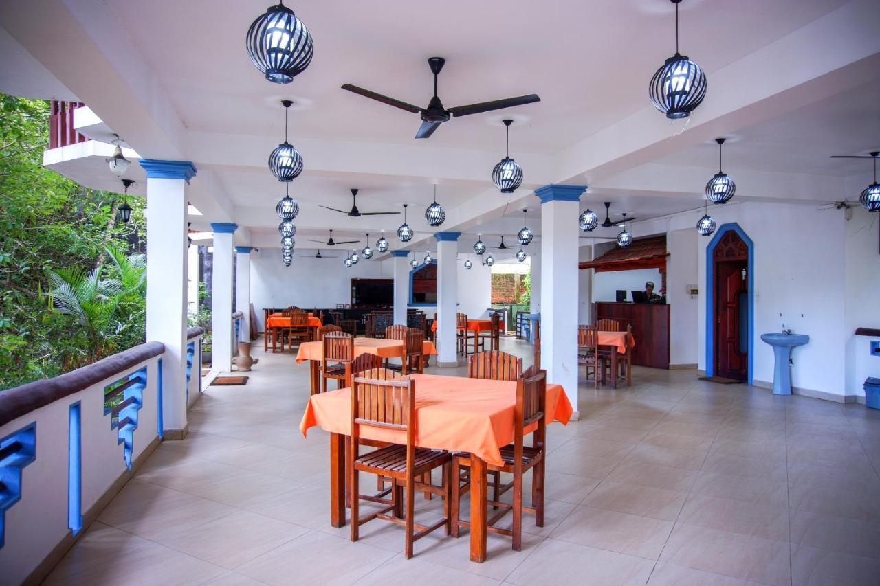 No Name Rest Hotel Unawatuna Bagian luar foto
